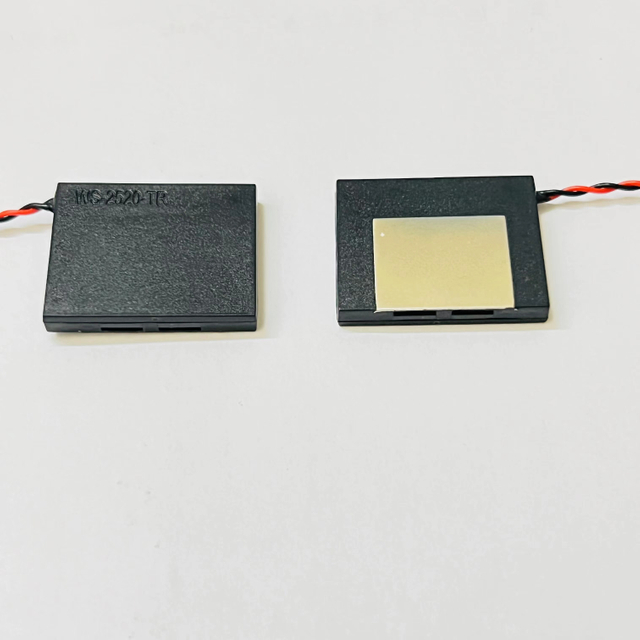 Altoparlanti per cellulari ultrasottili